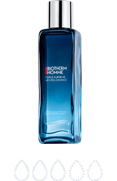 將毛孔緊緻亮膚精華水搖晃均勻